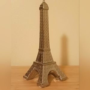 Eiffel Tower Statue